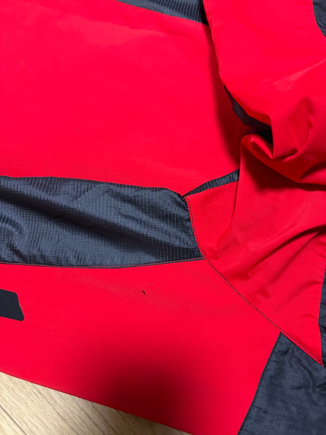 살로몬 검빨 바람막이 상품이미지3