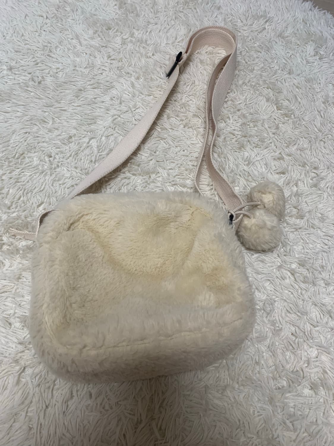 후아유 스티브 퍼 미니백 상품이미지5