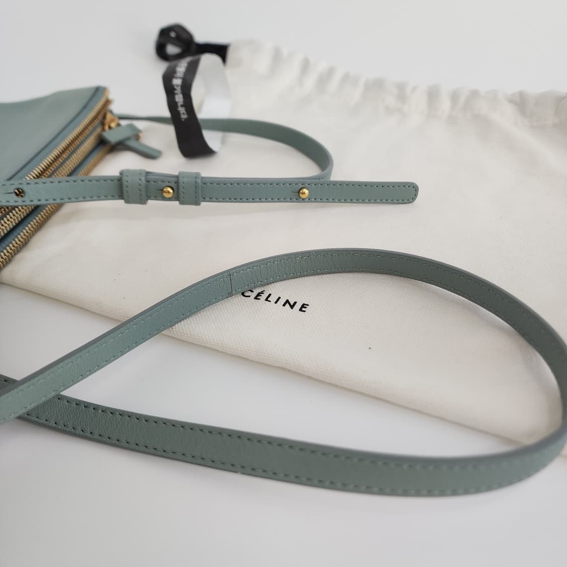 상태최상 셀린느 트리오백 스몰 3단 지퍼 램스킨 크로스백 상품이미지9