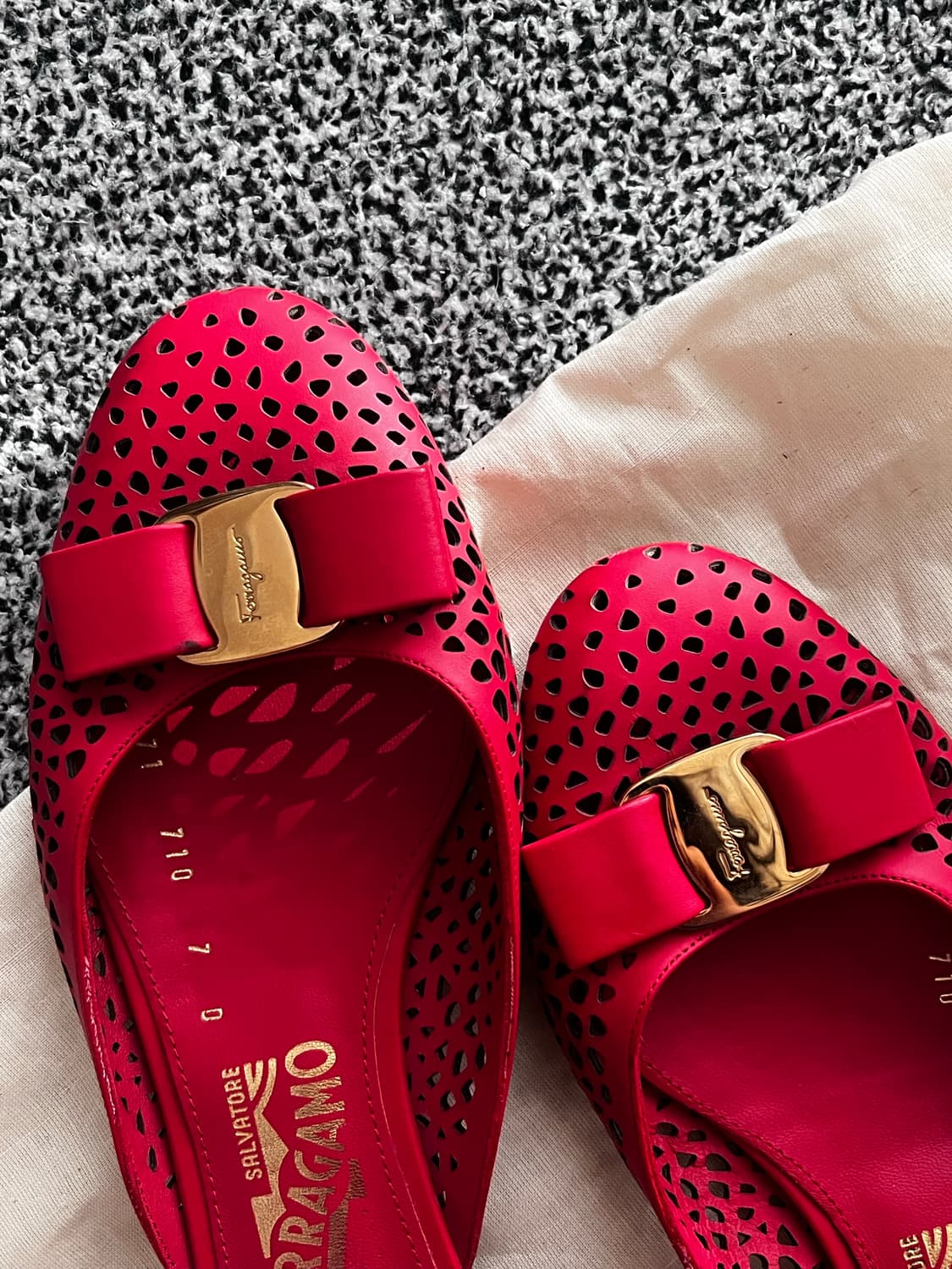 페레가모 플랫 뮬 상품이미지3