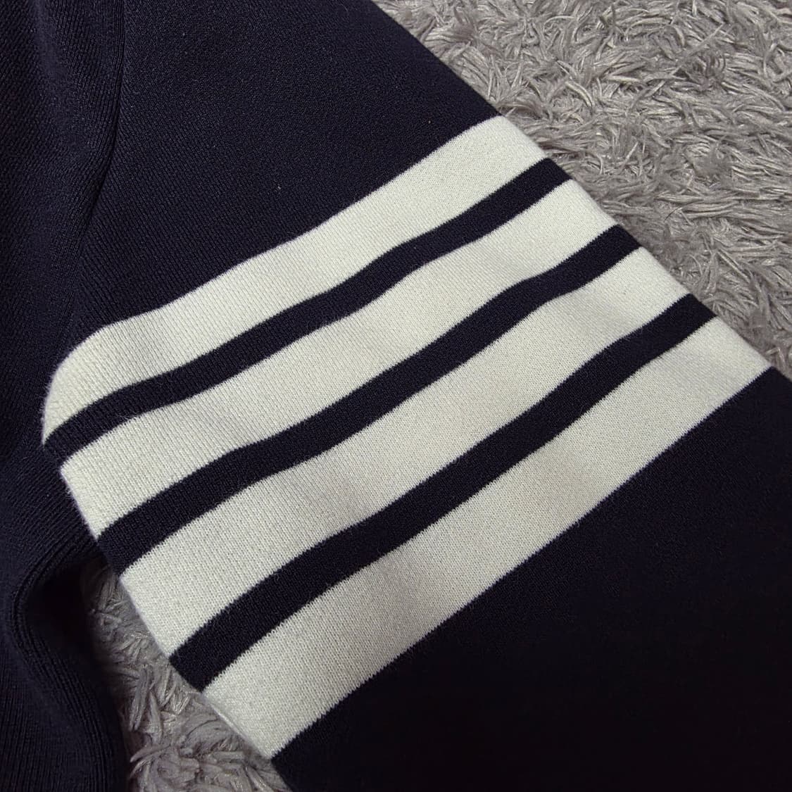 {클로젯}[4]톰브라운 사선완장 맨투맨 상품이미지5