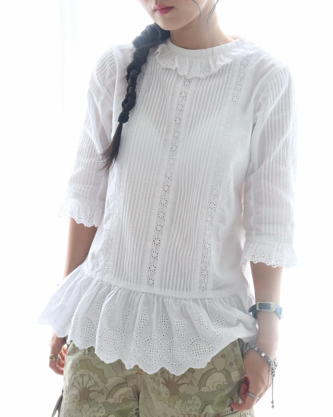 [Beams Boy] Frill Lace Pintuck Blouse 상품이미지3