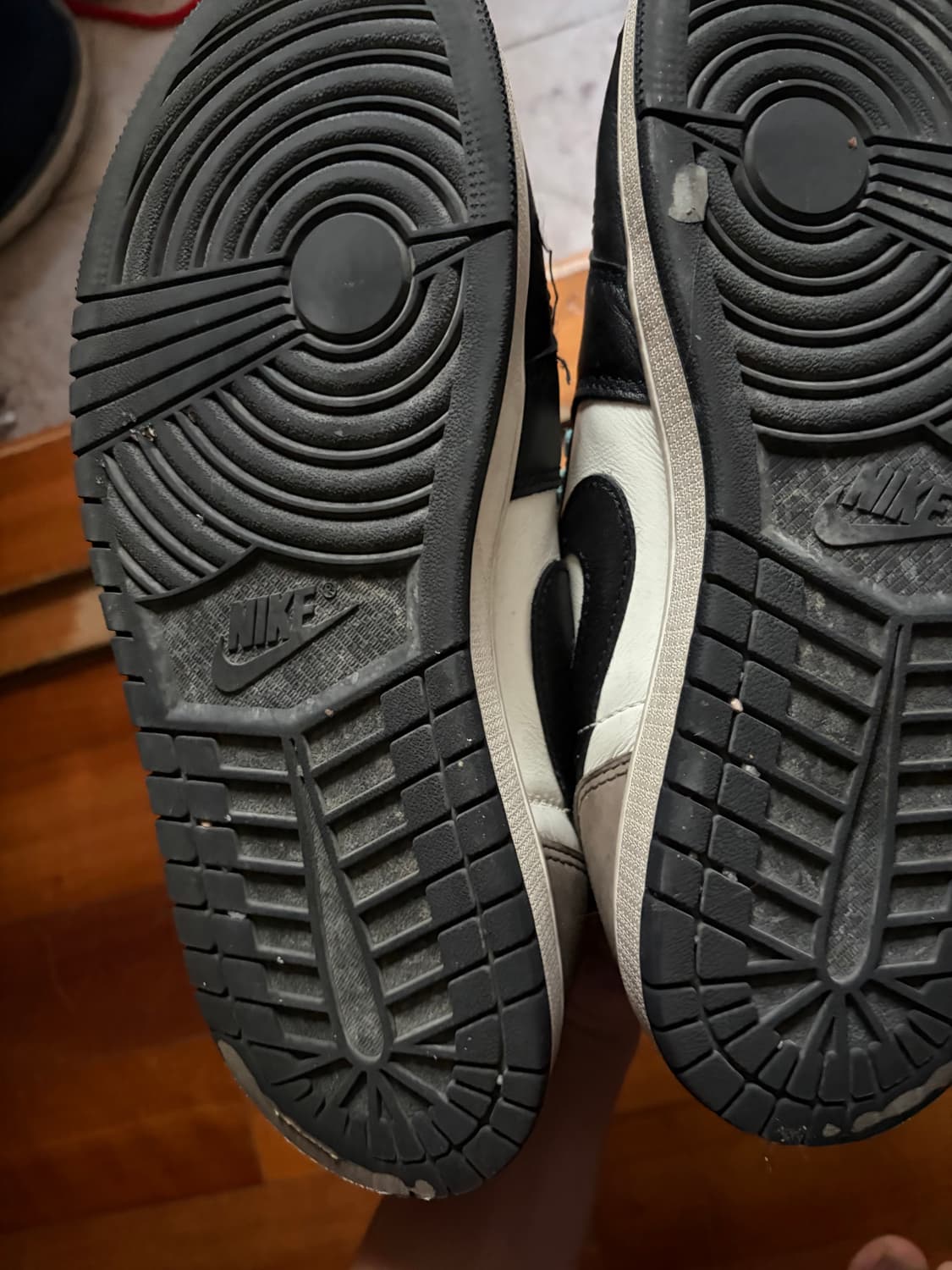 에어조던로우 모카 270 상품이미지4