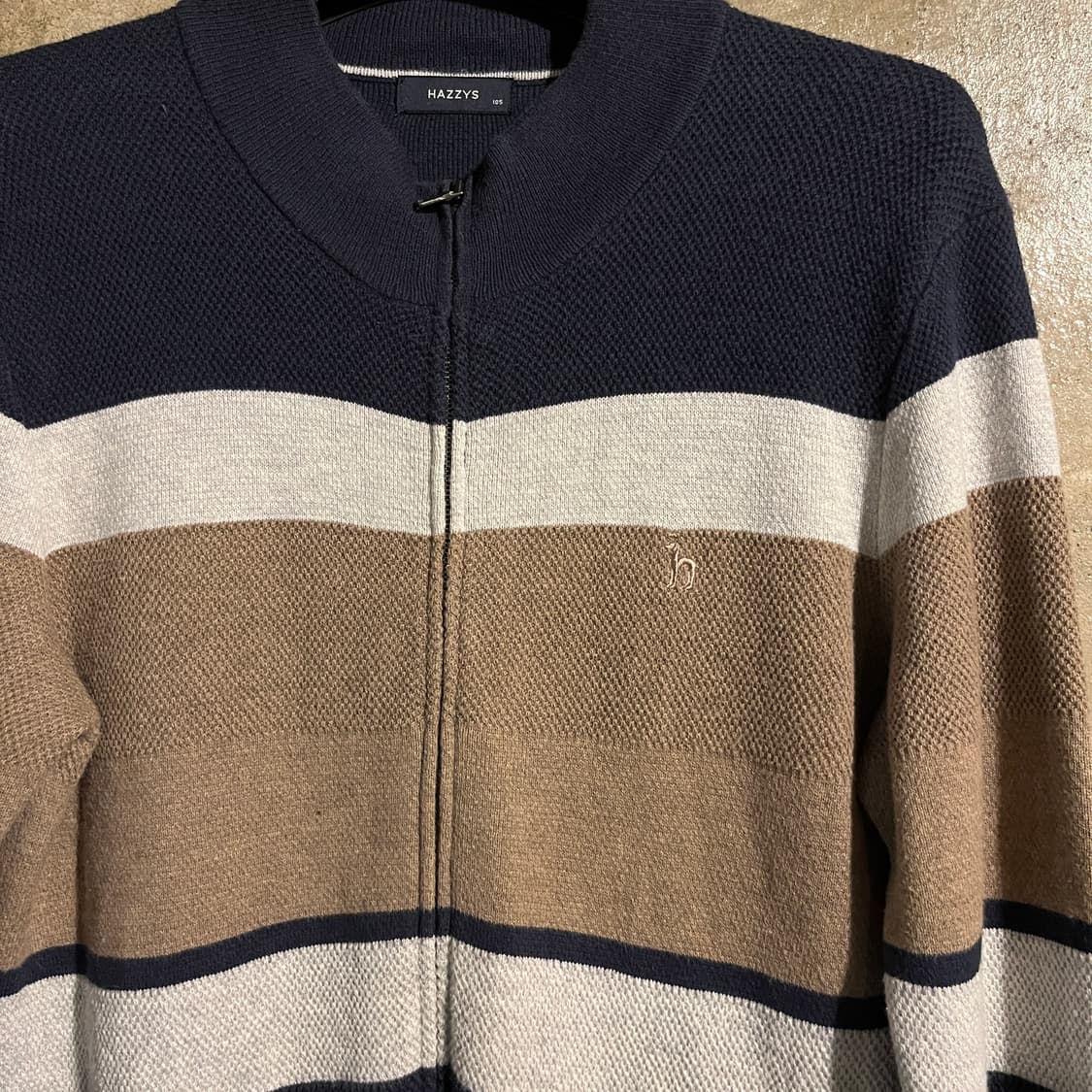 헤지스 니트 집업 상품이미지2