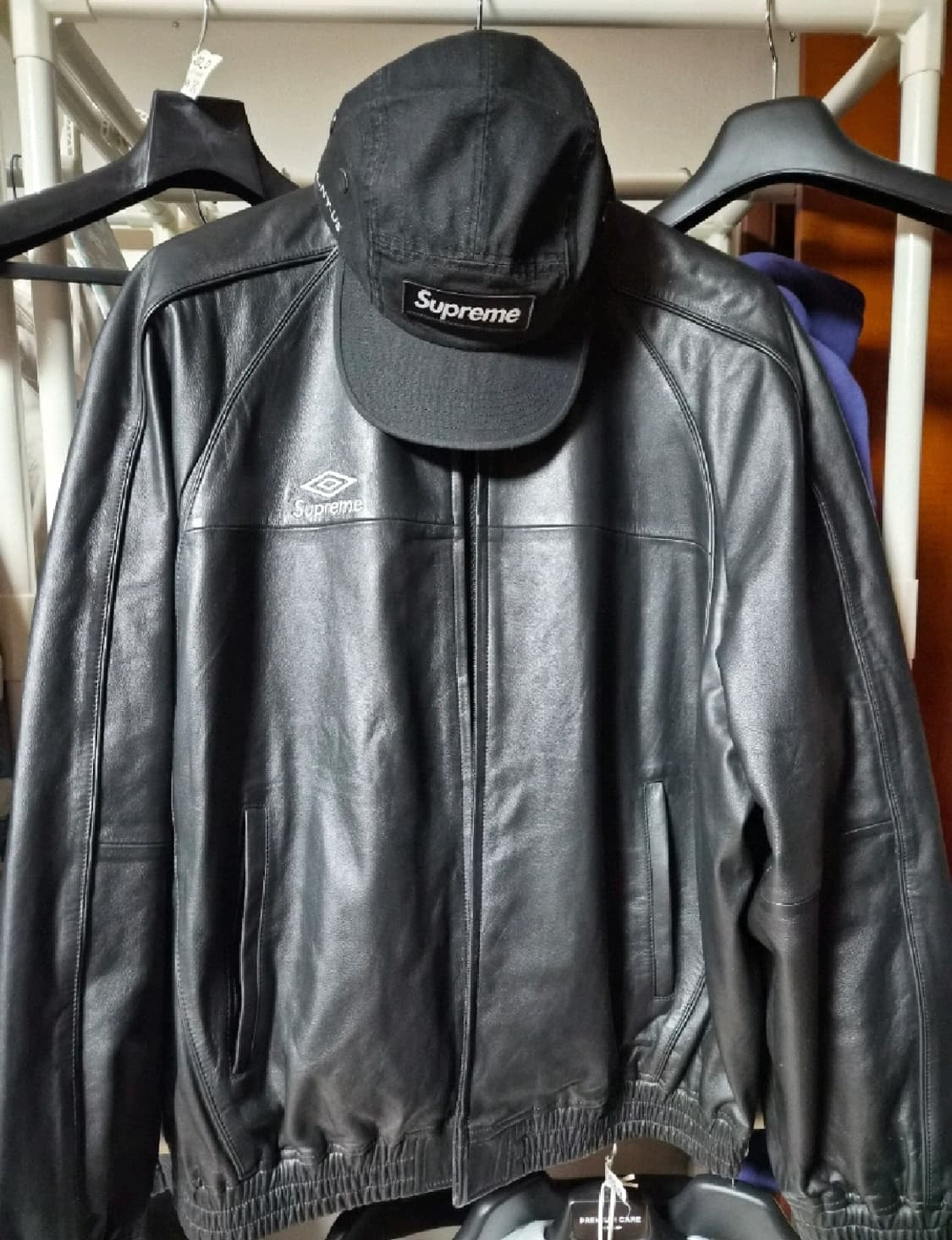 슈프림X엄브로 레더 트랙 자켓 상품이미지1