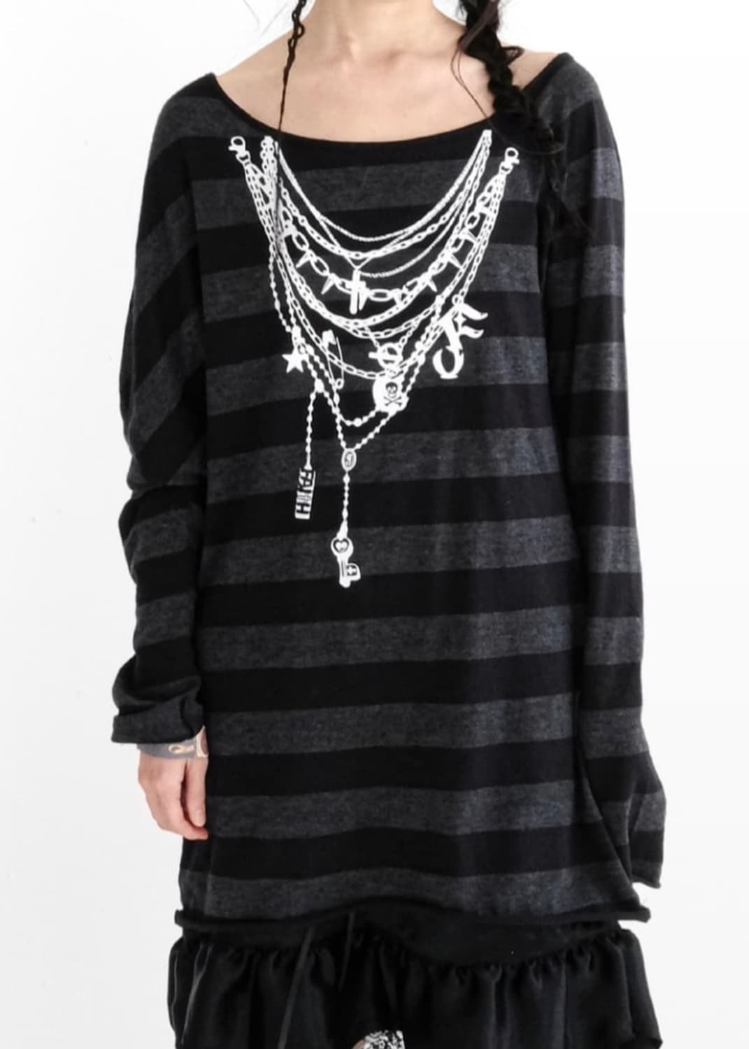 구함)샵페어리 토템 티셔츠 둘 중에 하나 구합니다! 상품이미지1