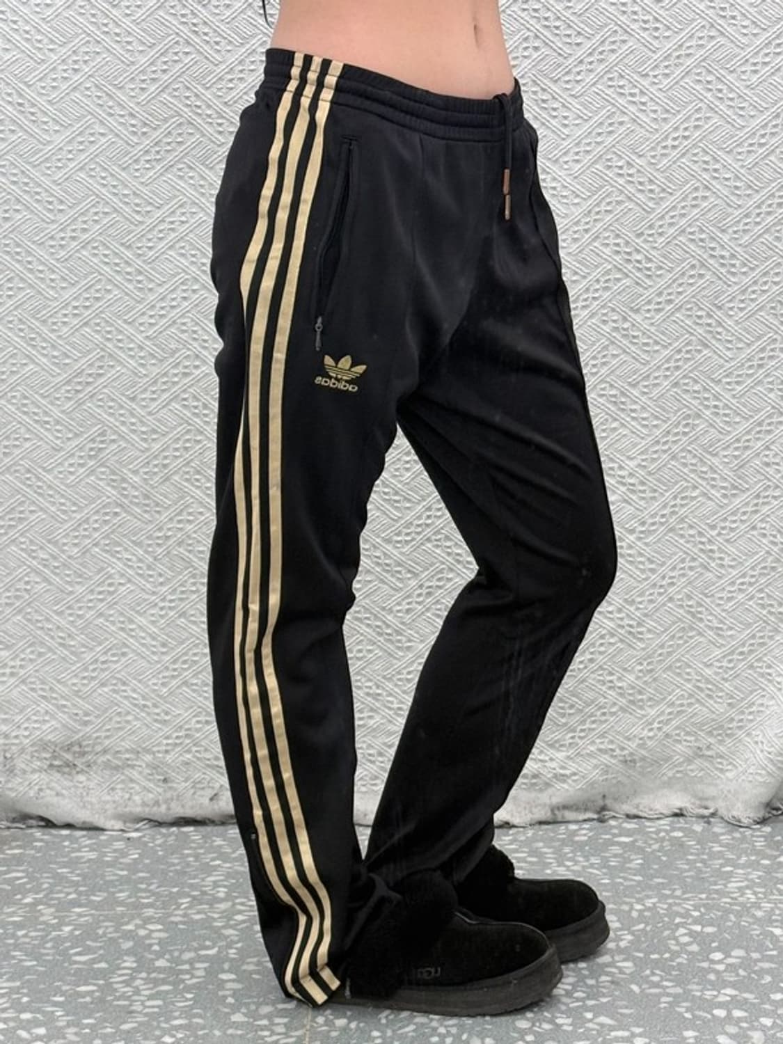 아디다스 흑탭 Y2K 유로파 대장핏 검골 트랙팬츠 95 C08505 상품이미지1