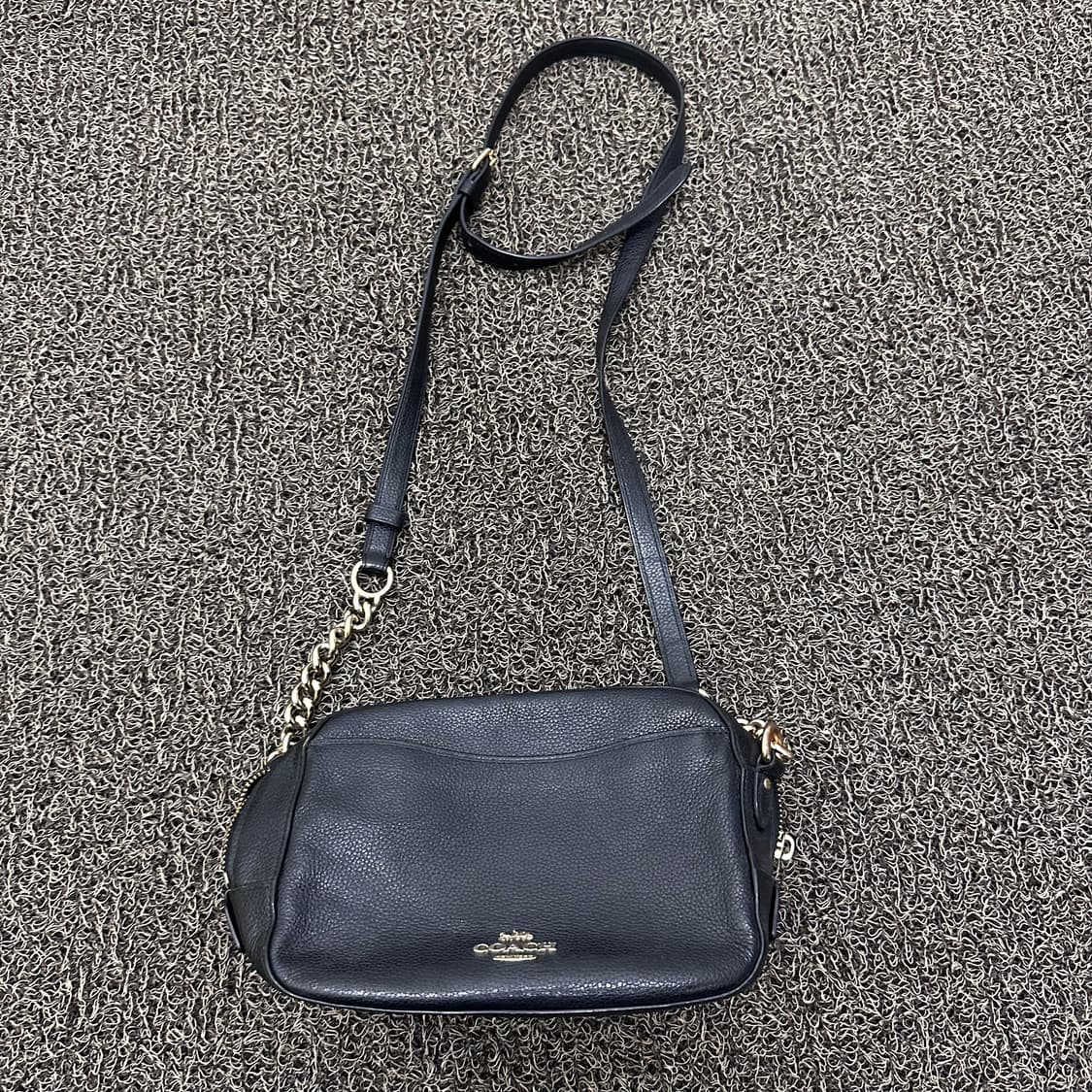 COACH 코치 여성 미니 크로스백 가방 블랙 상품이미지1