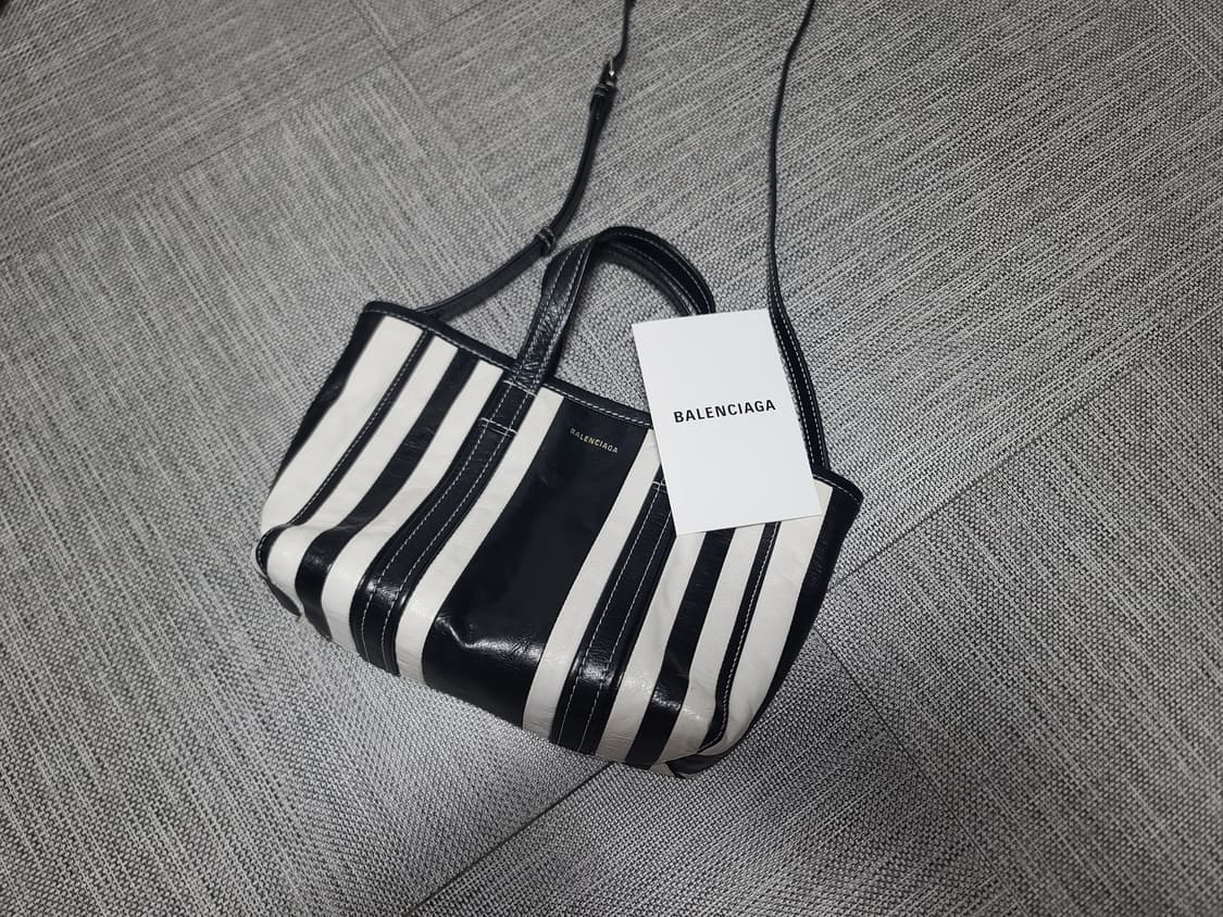 발렌시아가 이스트웨스트 쇼퍼백 스몰 토트백 크로스백 상품이미지1