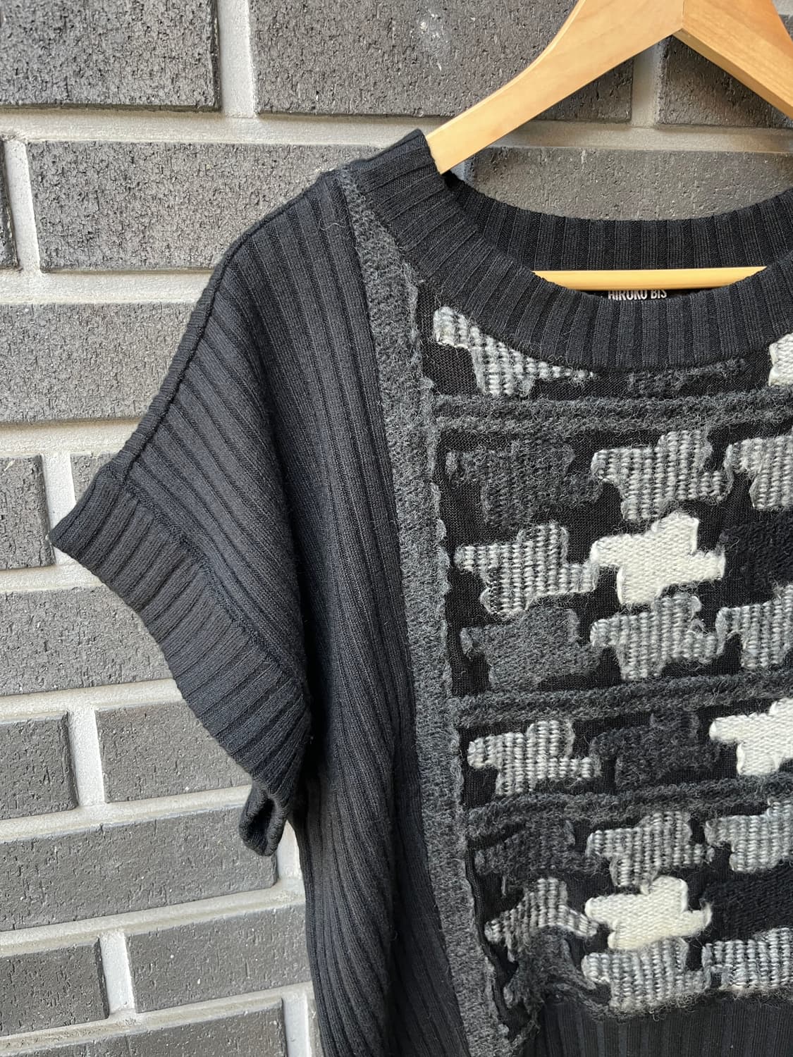 Hiroko Bis 히로코비스 텍스쳐 블락 니트 탑 상품이미지4