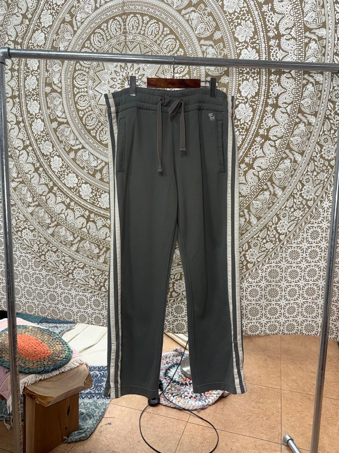 아베크롬비 밴딩 약기모 트랙팬츠 츄리닝바지 상품이미지3