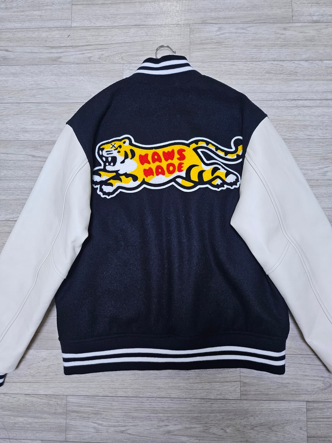 휴먼메이드 x 카우스 바시티 자켓(새상품) 상품이미지2