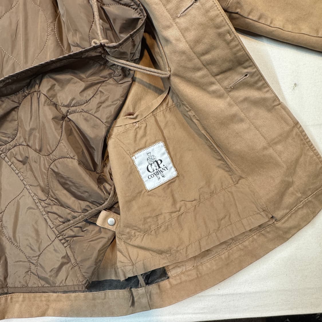 L) CP Company 씨피컴퍼니 퀼팅 안감 필드 후드 자켓 상품이미지6