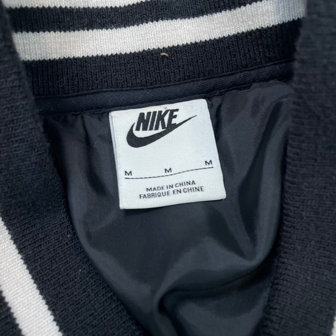 nike 나이키 나이키 NSW 어센틱 바시티 울 자켓 상품이미지2