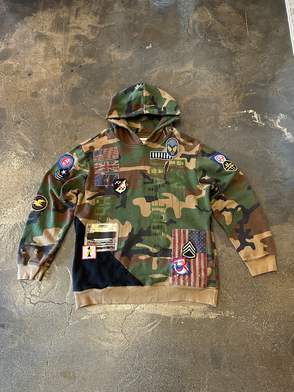 밀리터리 카모플라쥬 패치 후드티 XL 상품이미지1