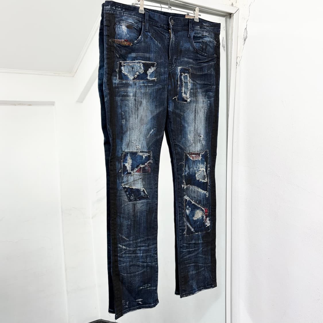 버커루 데미지 패치워크 데님 팬츠 상품이미지4