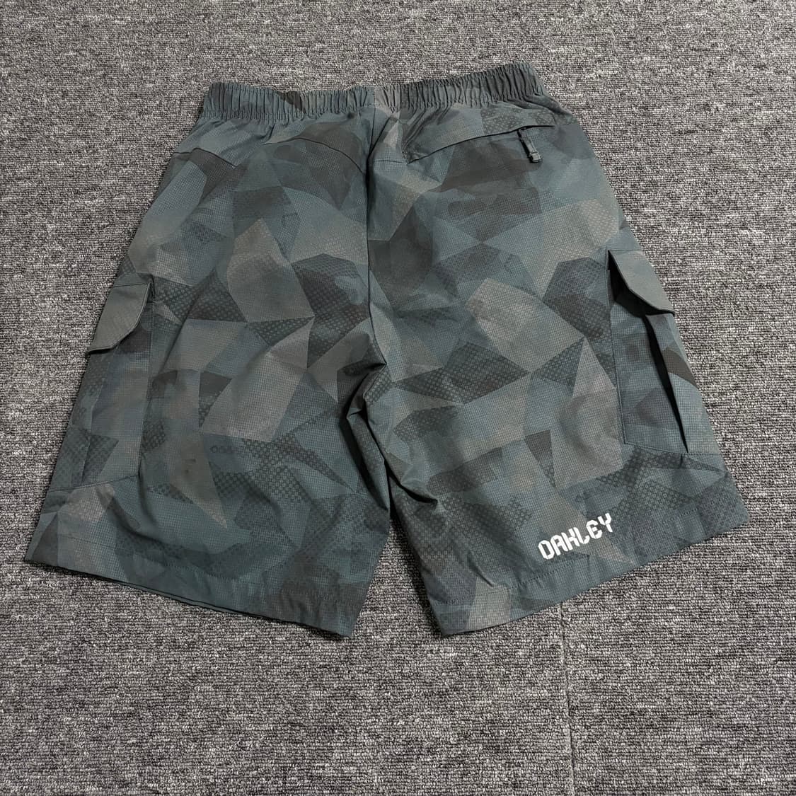 오클리 카모 패턴 카고 쇼츠 상품이미지5