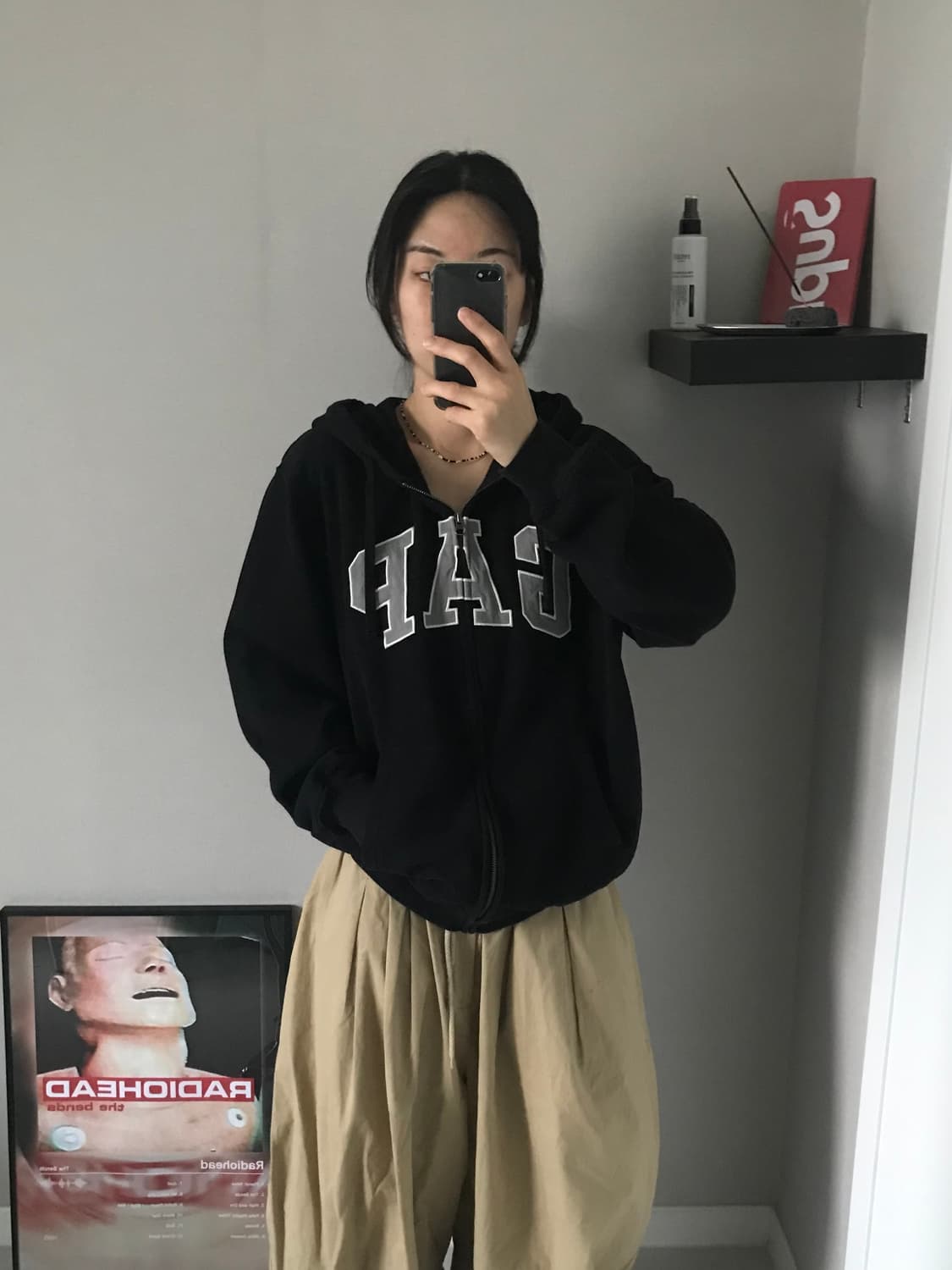 갭 중앙 빅 로고 블랙 후드집업 상품이미지3