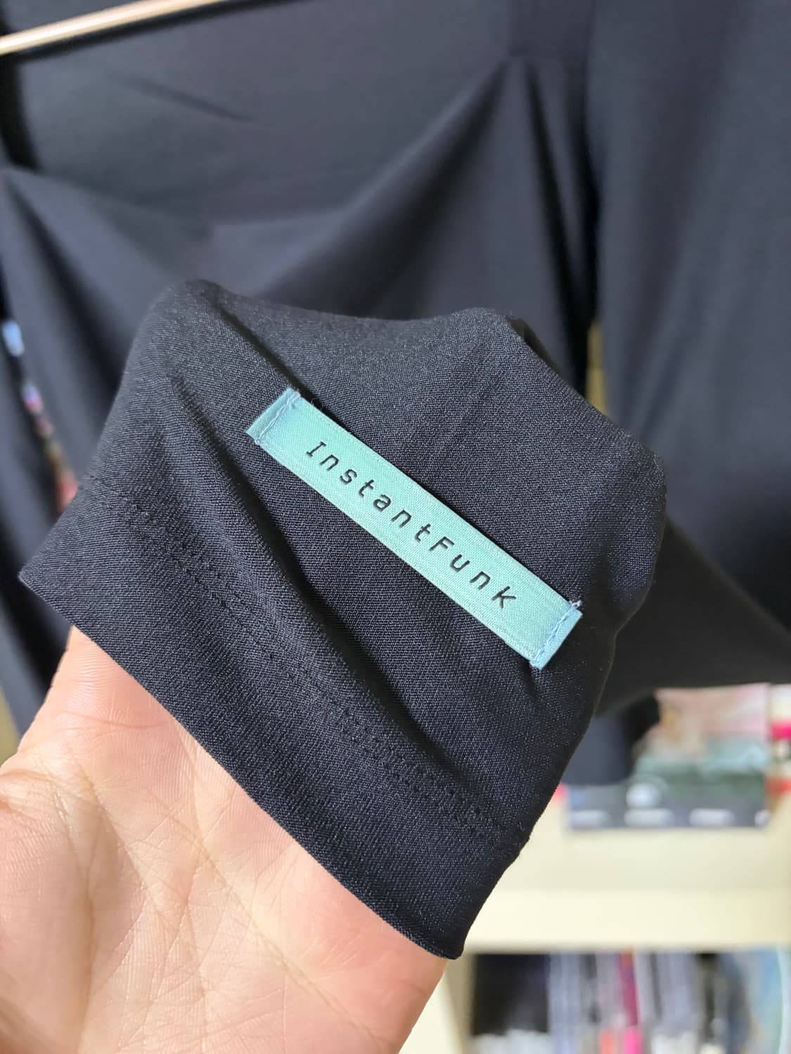 인스턴트펑크 스퀘어넥 롱슬리브 블랙 상품이미지5