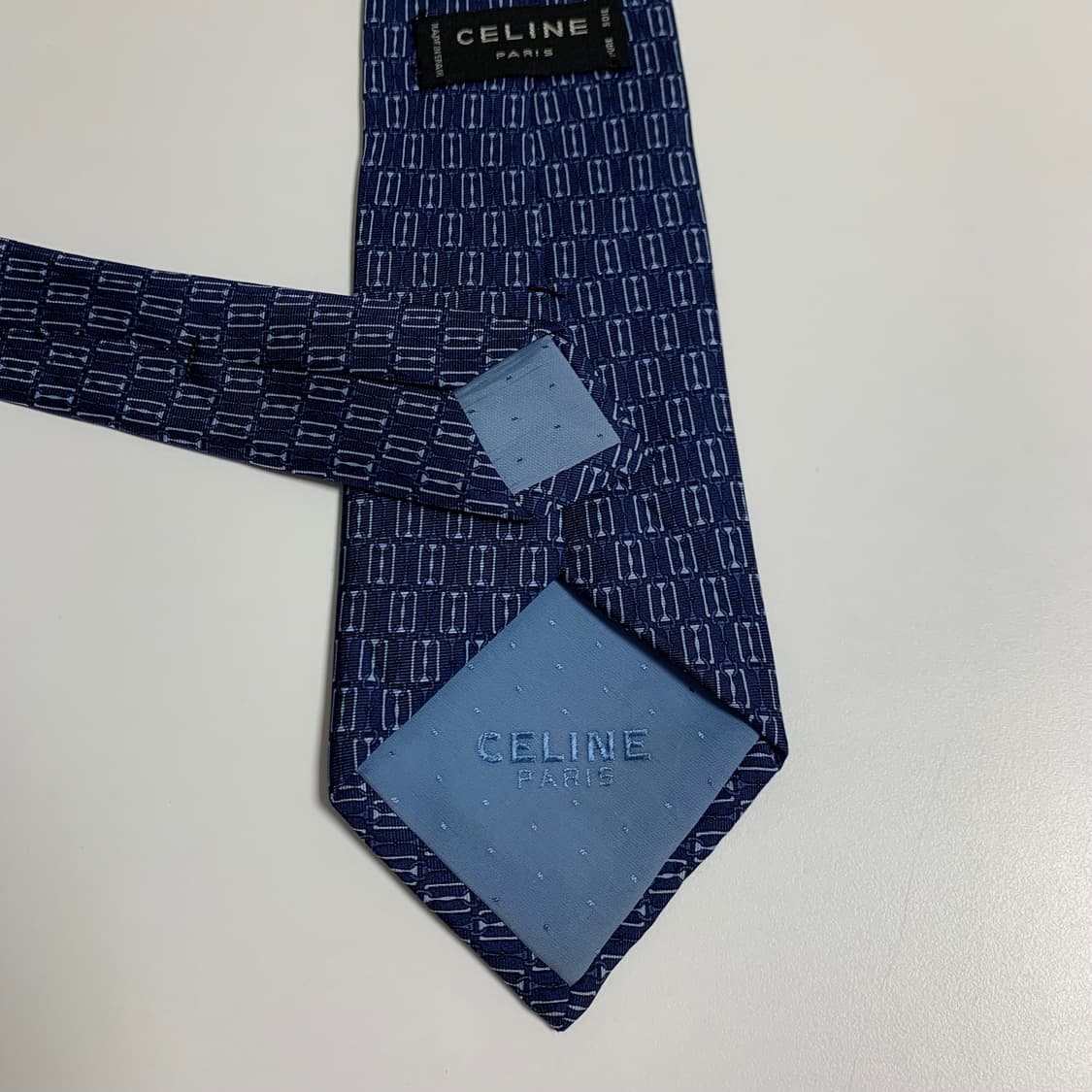 셀린느(CELINE) 심플로고 명품넥타이 100실크 최상급 8.6cm 상품이미지6