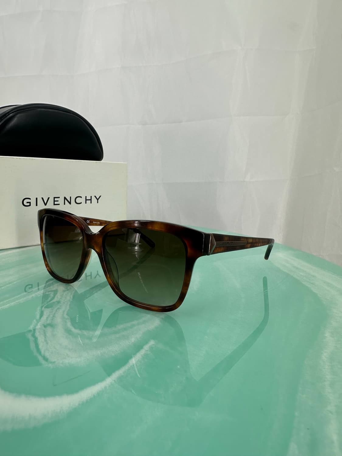 [새상품 무료배송] 지방시 Made in Italy 선글라스 상품이미지3