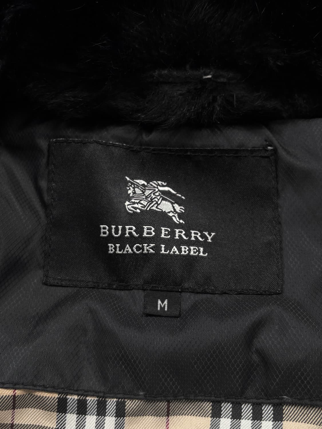 버버리 블랙 라벨 퍼 카라 롱패딩 자켓 상품이미지6