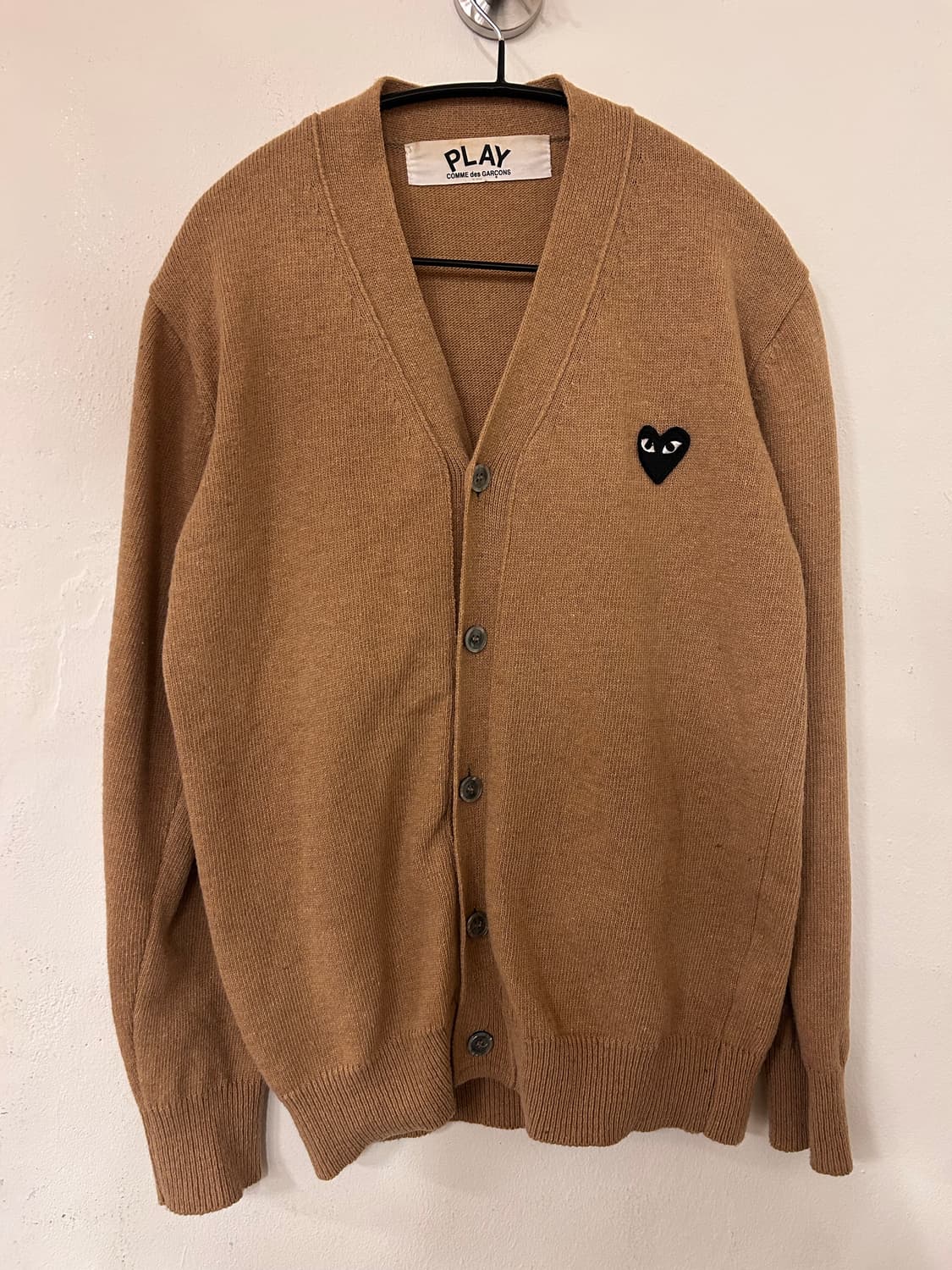 꼼데가르송 플레이 가디건 베이지 (실측 95-100) 상품이미지1