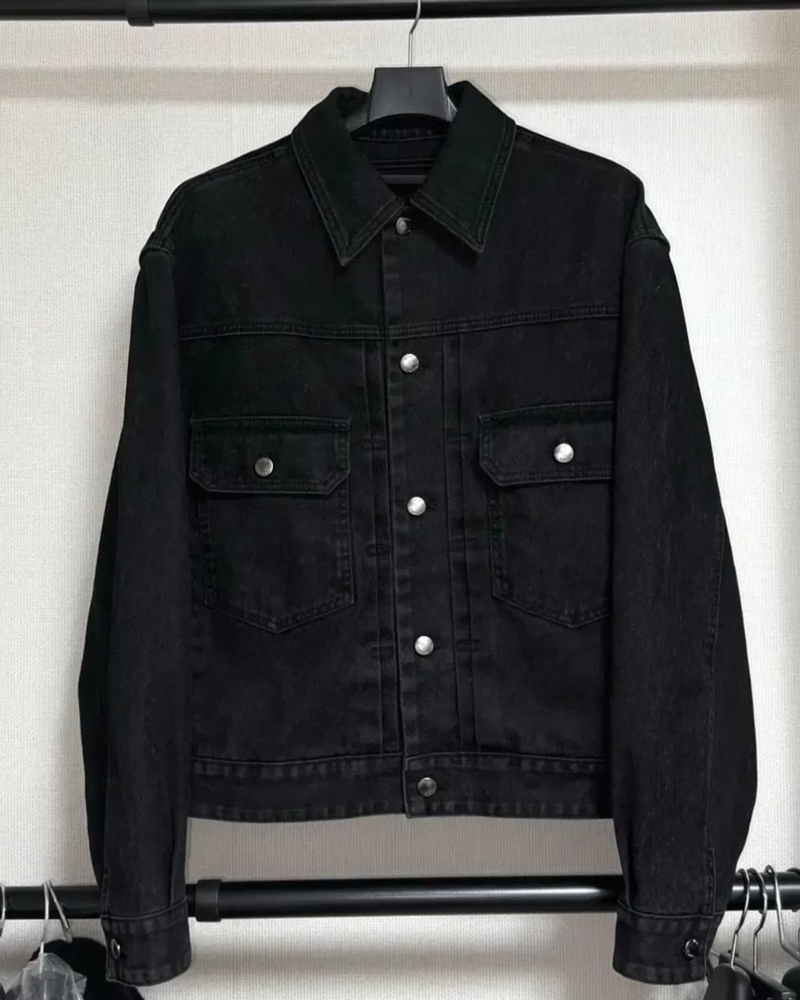 우영미 24fw 블랙 데님자켓 상품이미지1
