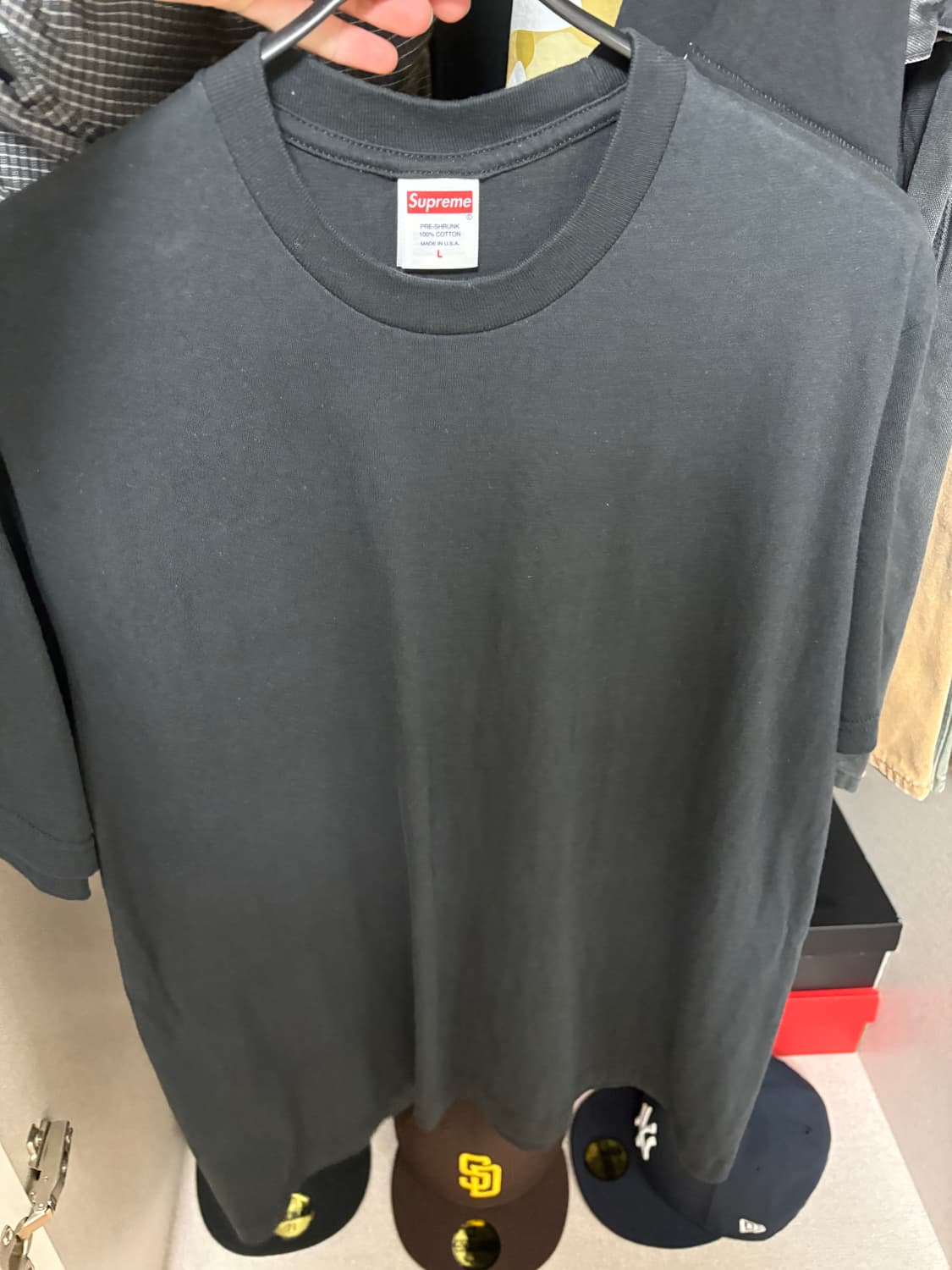 슈프림 백워즈 티셔츠 블랙 L 상품이미지2
