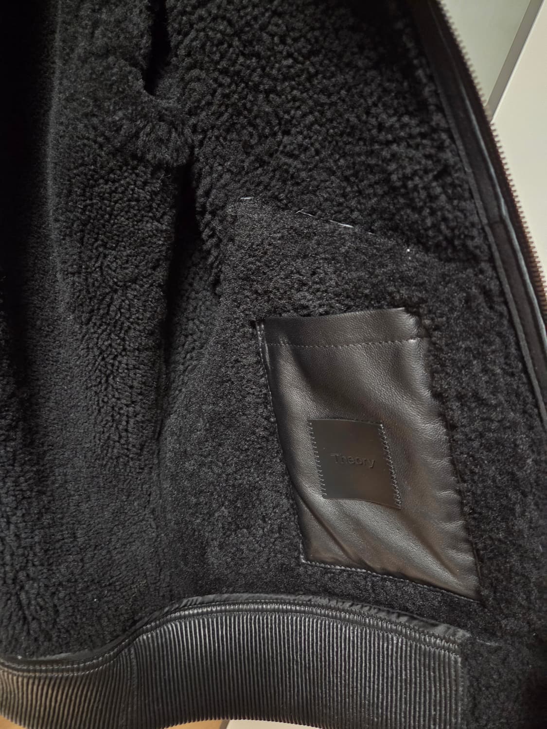 띠어리 Theory 양가죽 시어링 무스탕 상품이미지6