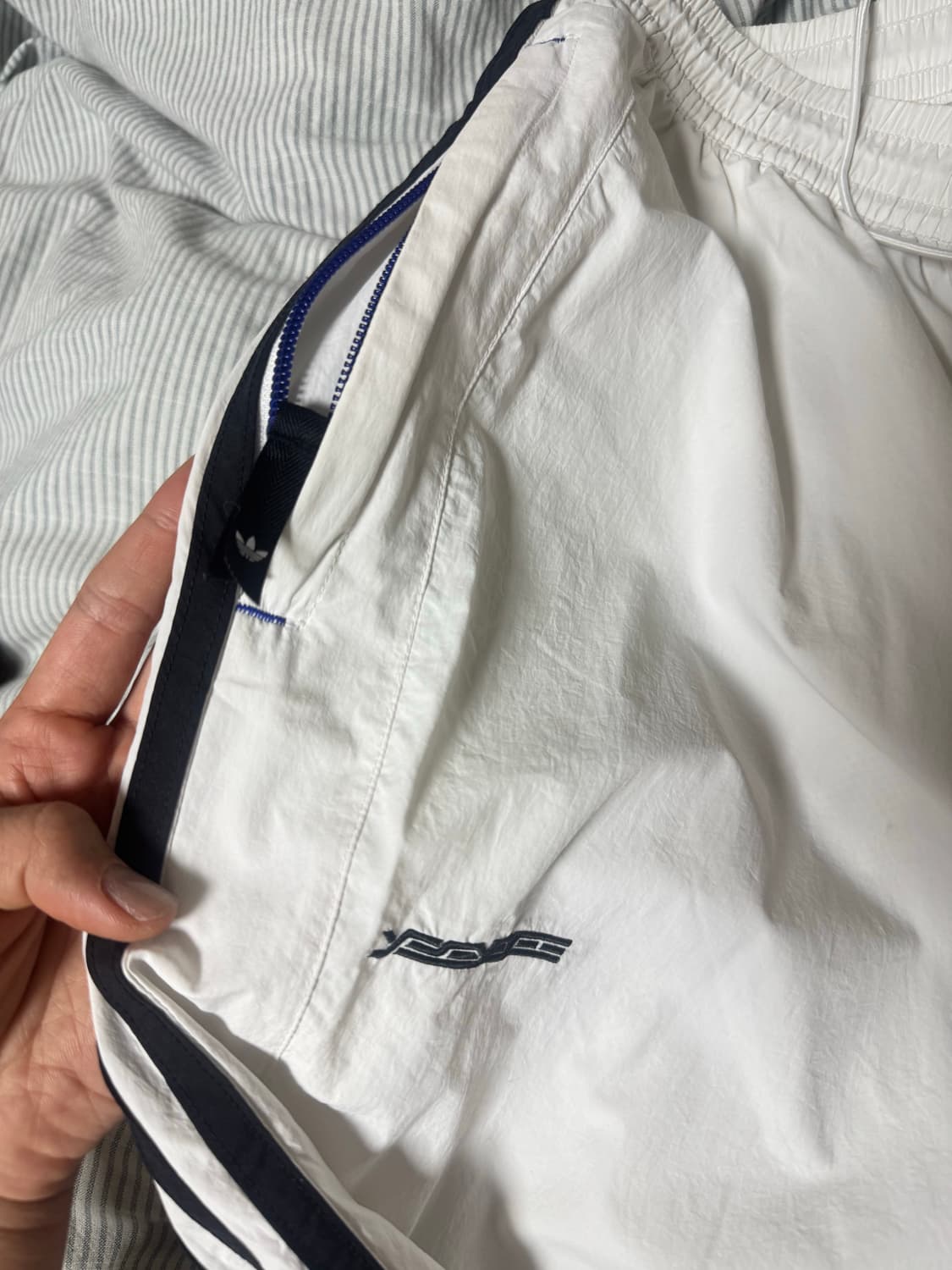 아디다스 예쓰아이씨 콜라보 트랙 팬츠 2XL 상품이미지4