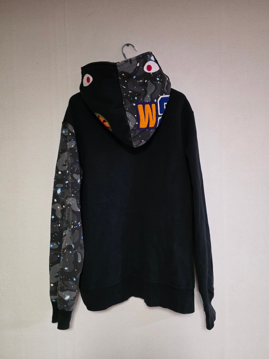 [XL] 베이프 스페이스 반 카모 샤크 후드집업 상품이미지2