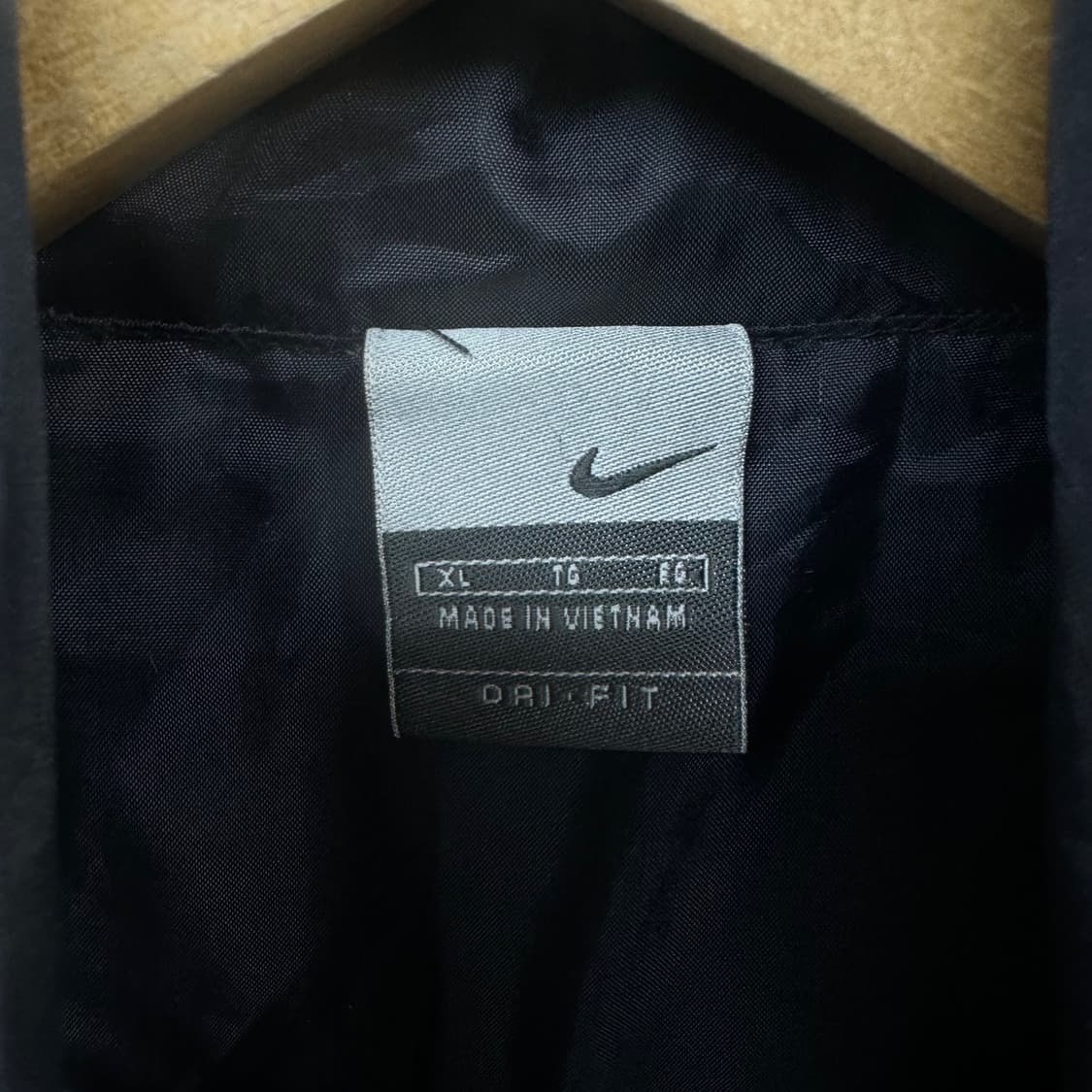 나이키 00s 올드스쿨 뉴챔프 솔로 스우시 패딩 네이비 상품이미지5