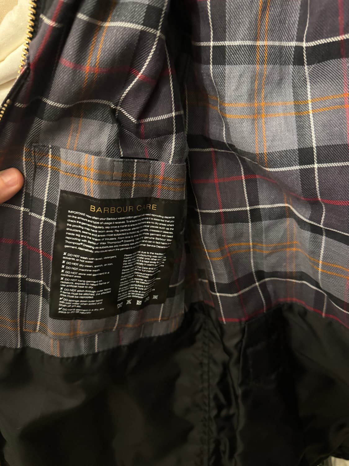 바버 비데일 왁스자켓 블랙 32사이즈 1회착 상품이미지3