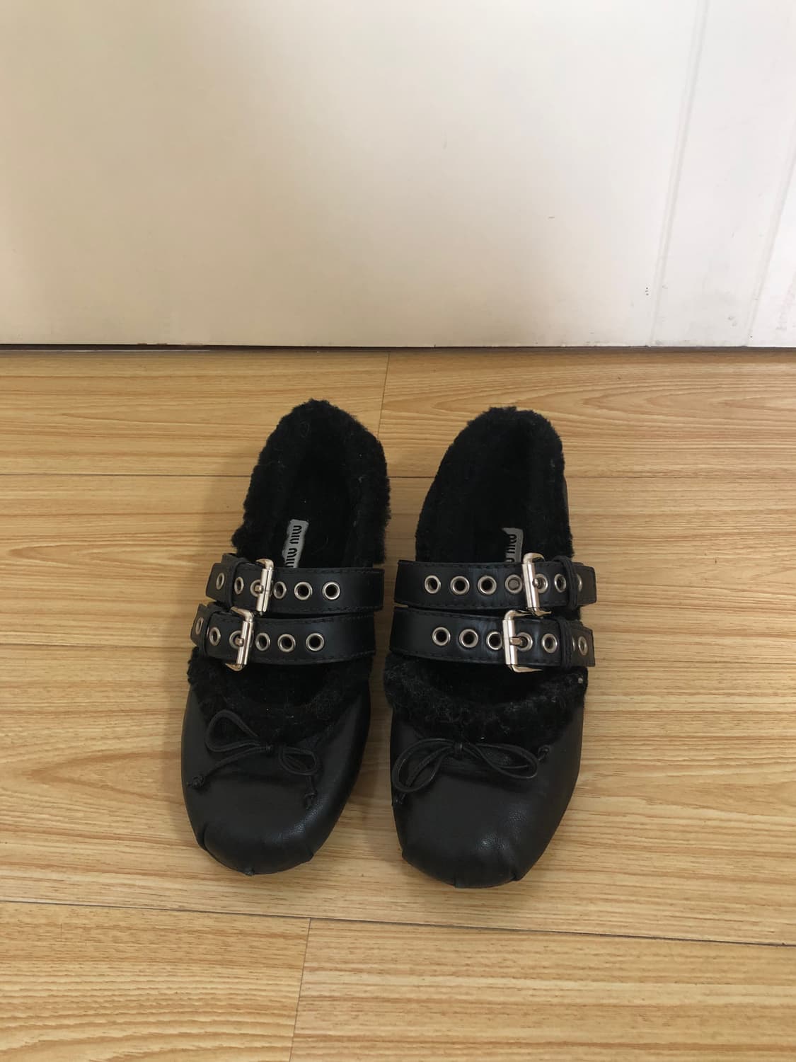 미우미우 발레리나 퍼 플랫슈즈 상품이미지3