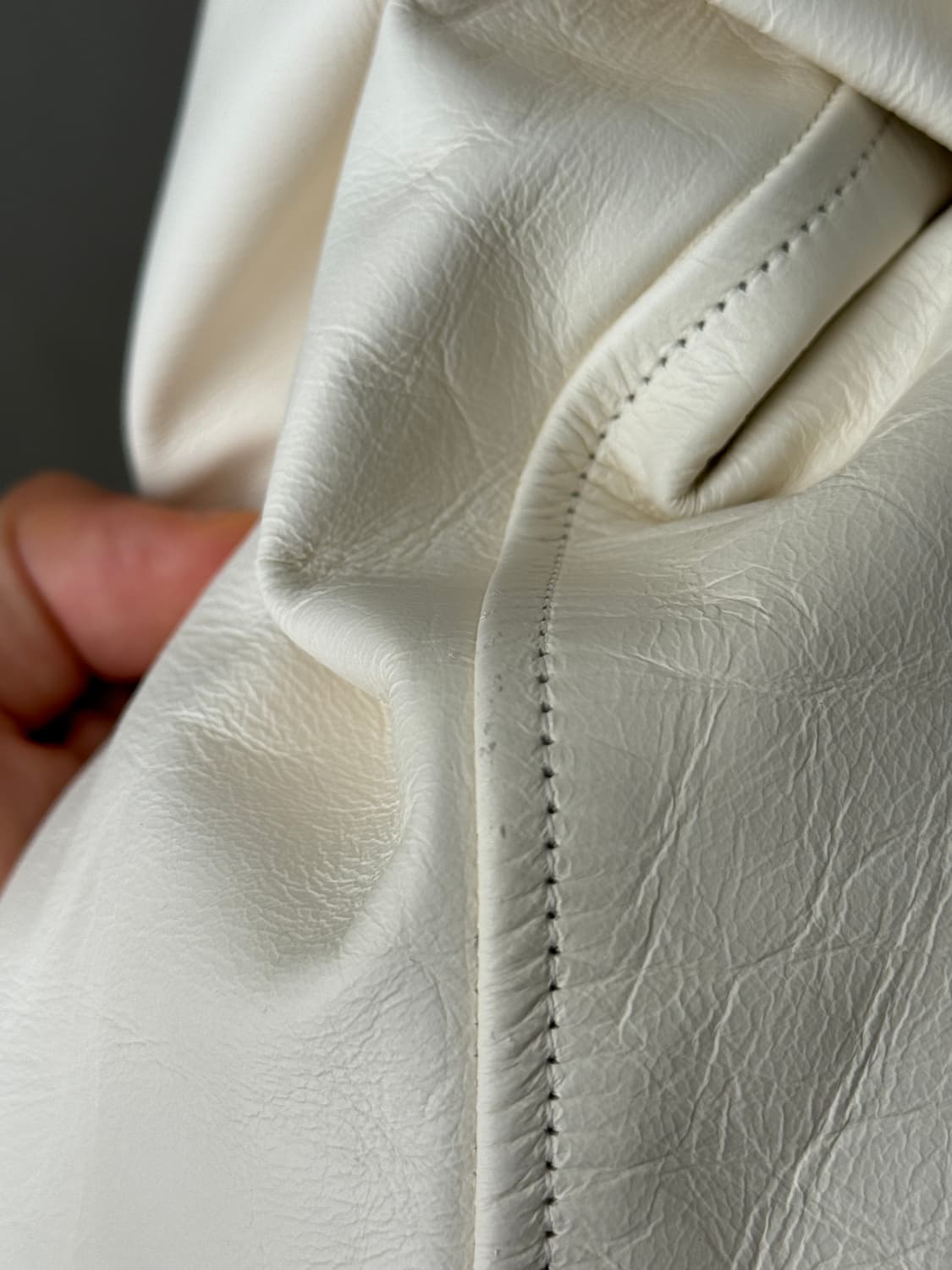 신품급 <made in Japan🇯🇵> 화이트 마운티니어링 바시티 자 상품이미지9