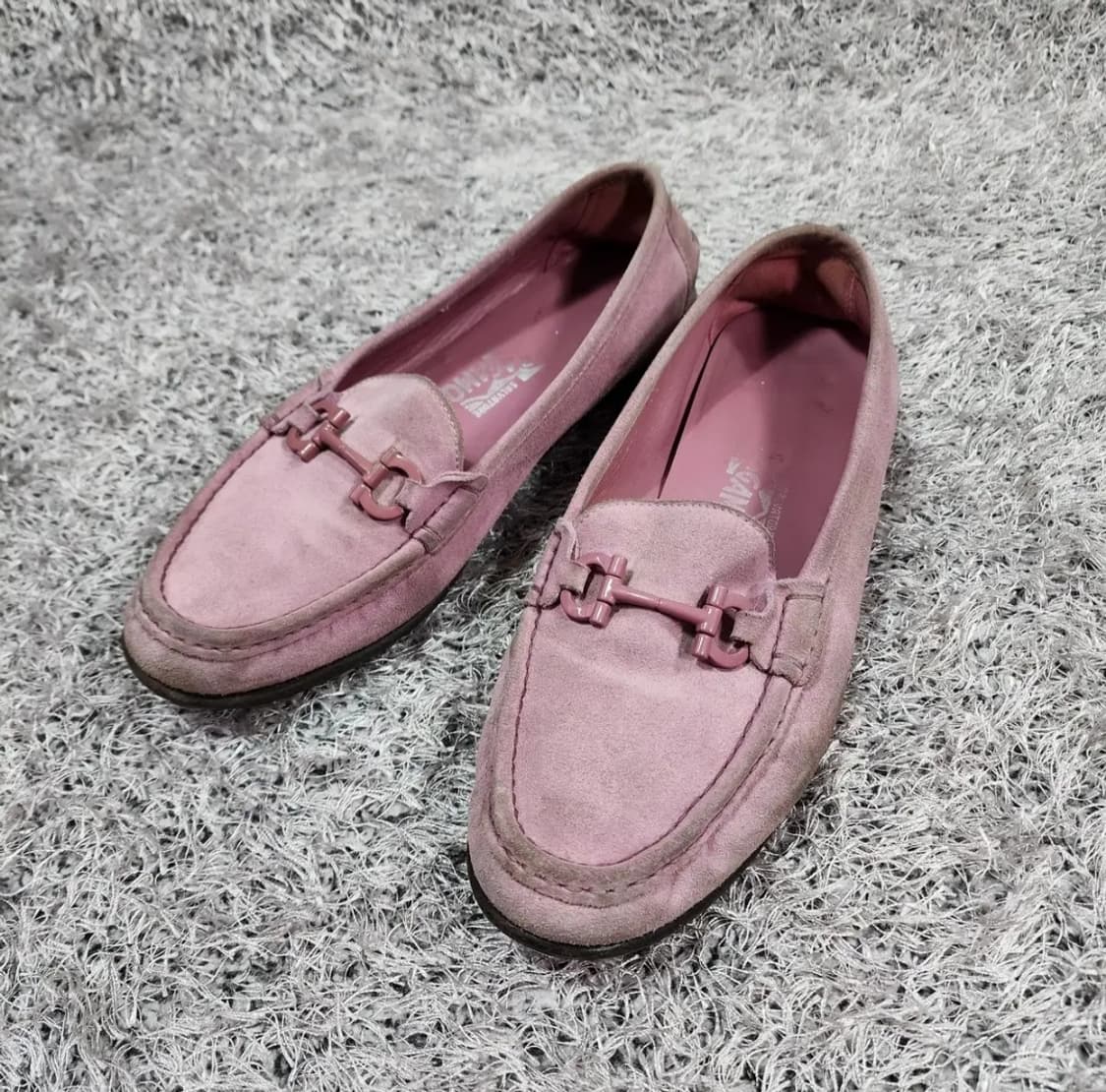 페라가모 스웨이드 로퍼 8.5 상품이미지1