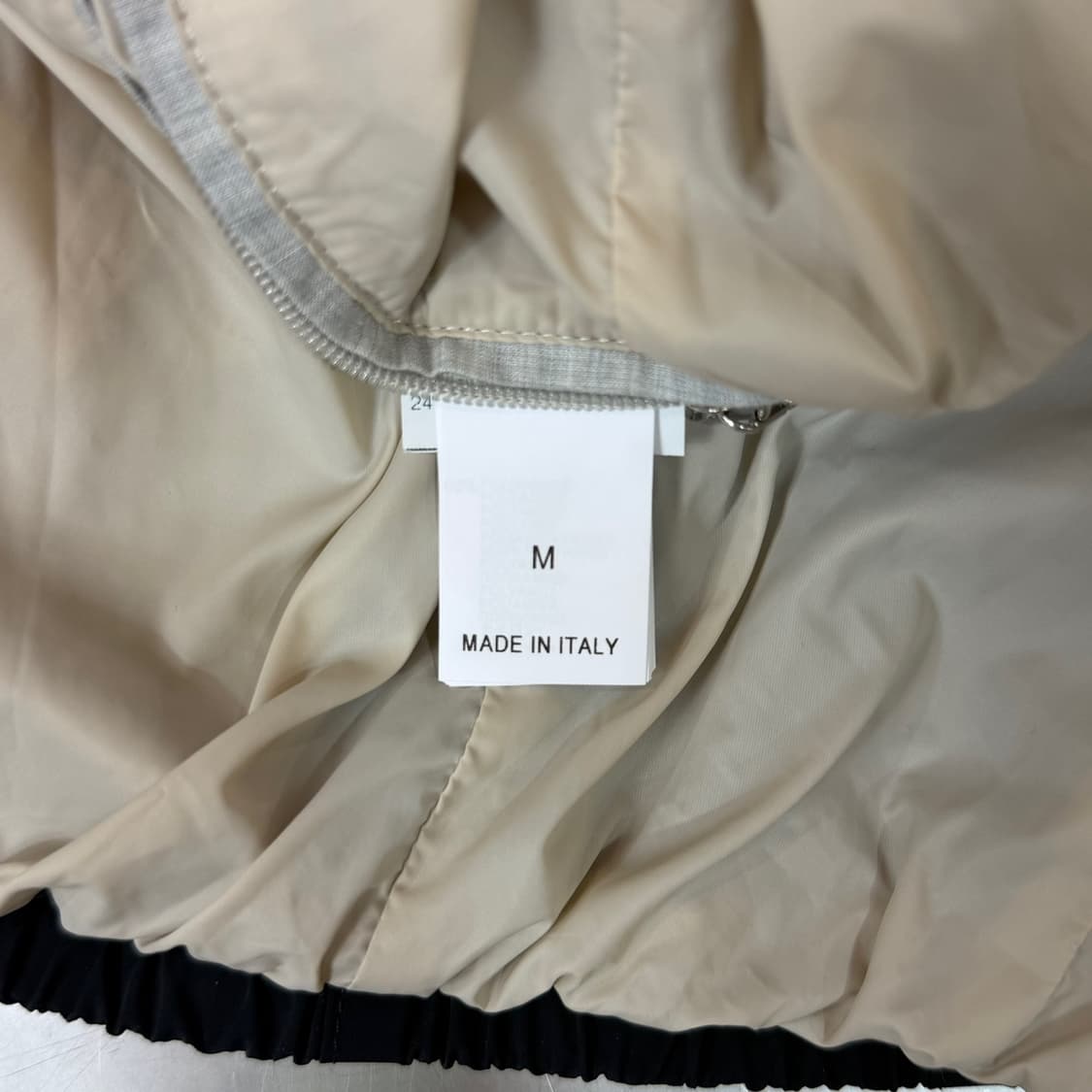 [리오브] 브루넬로 쿠치넬리 엠브로이더드 자수 로고 윈드브레이커 바람막이 상품이미지5