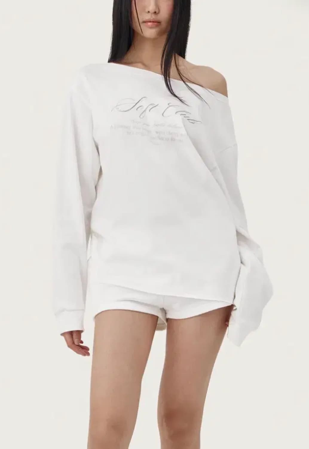 클리시어 소프트클럽 원숄더 스웻셔츠 화이트 맨투맨 상품이미지1