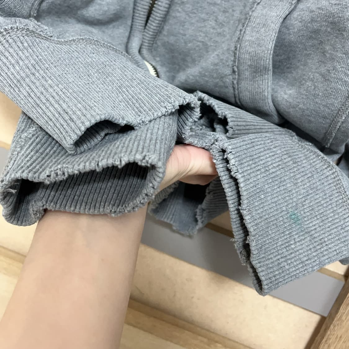 [정품] 아베크롬비 그레이 빈티지워싱 후드집업 [ L ] 상품이미지9
