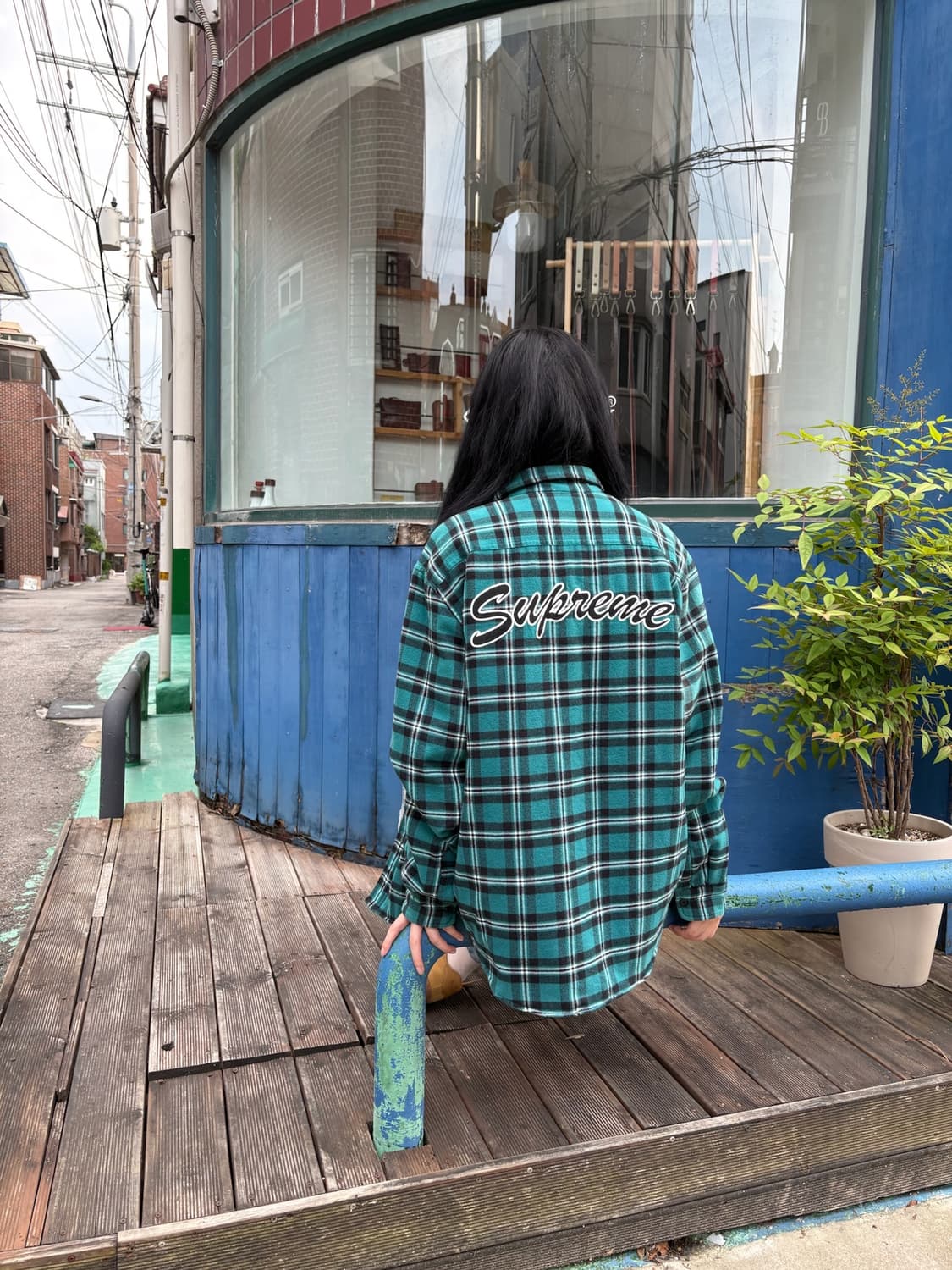슈프림 백로고 디테일 셔츠 자켓 상품이미지2