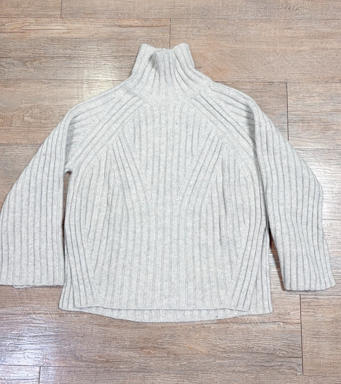 H&M 울 니트스웨터 M 상품이미지1