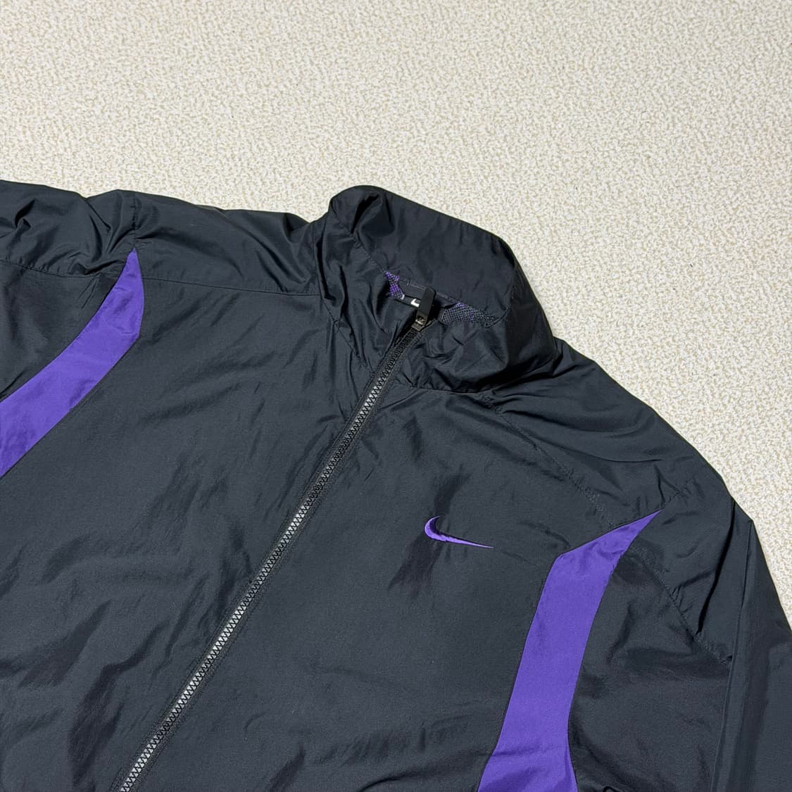 나이키 XL 블랙,퍼플 스우시 바람막이 상품이미지2