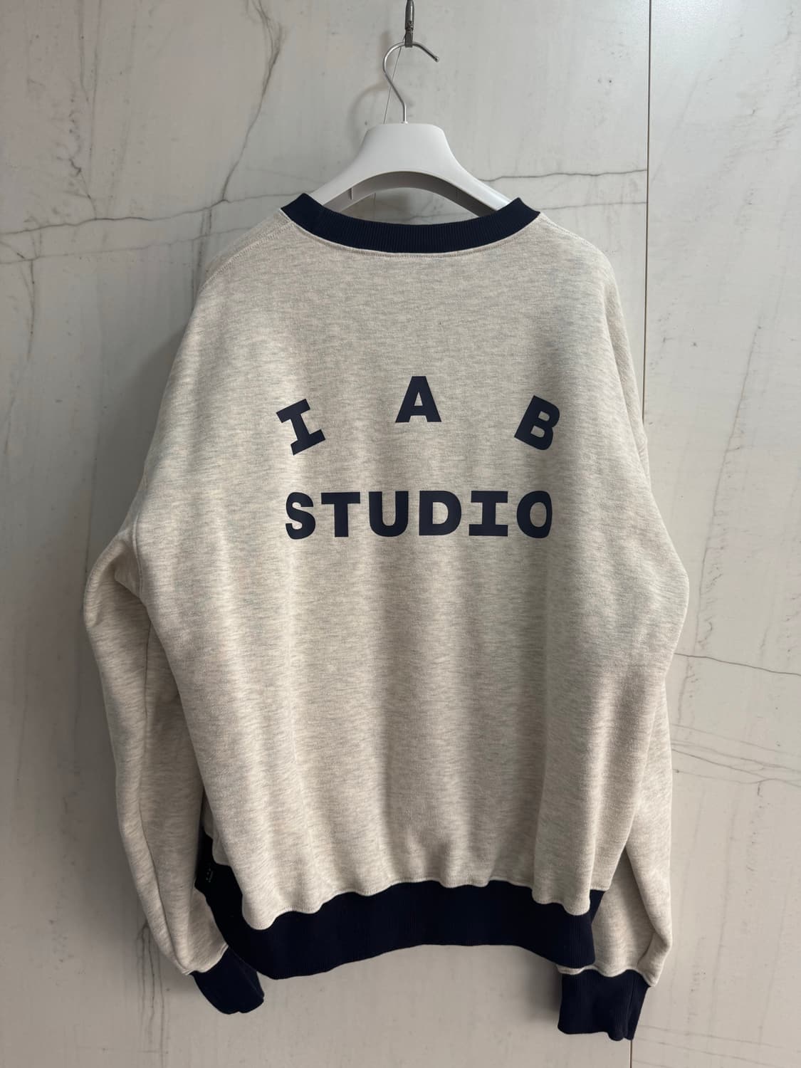 IAB Studio 맨투맨 스웻셔츠 상품이미지2