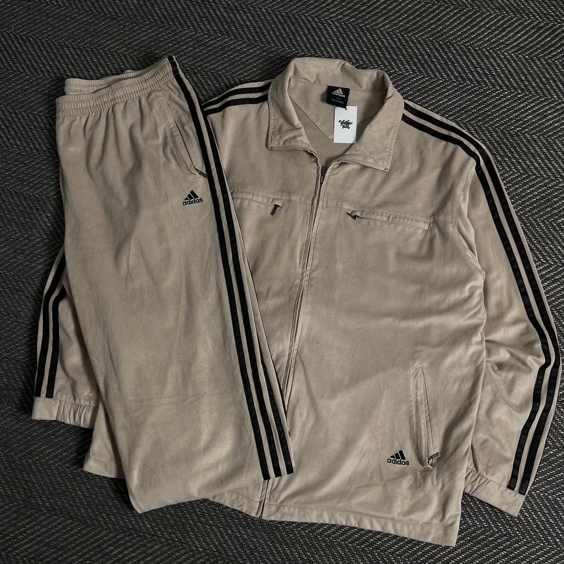 00s 아디다스 올드스쿨 벨벳 트랙자켓&트랙팬츠 세트y 3404 상품이미지1