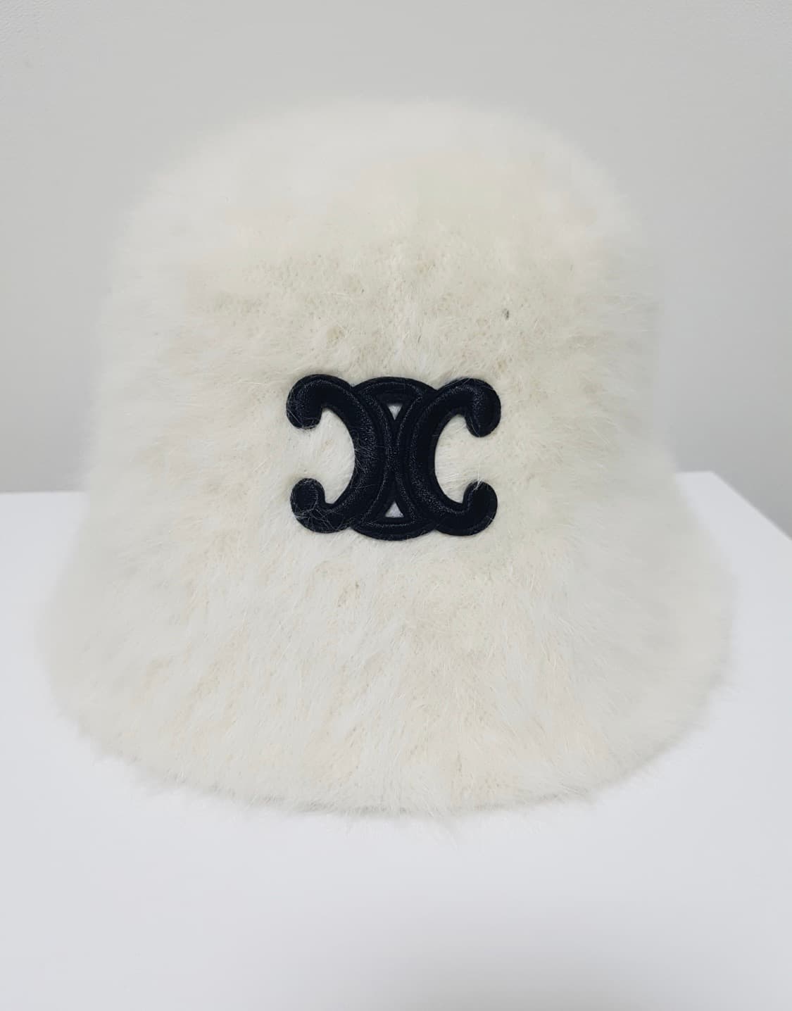 셀린느 앙고라 버킷햇 미착용 상품이미지1