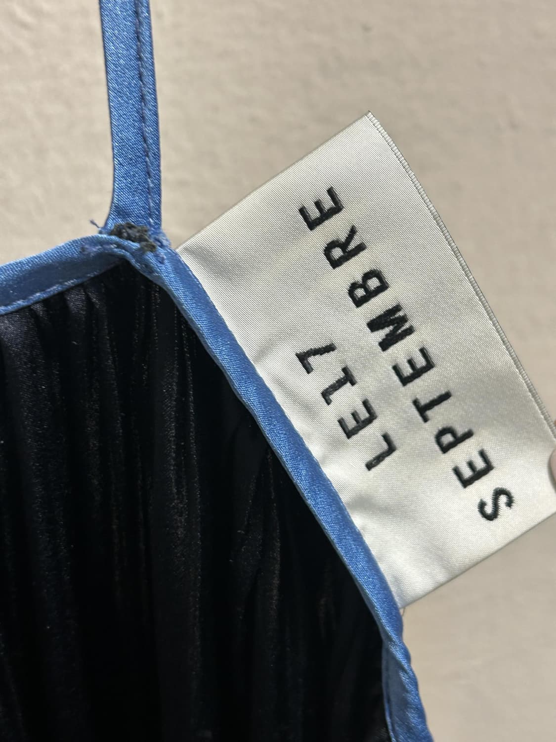 르셉템버 배색 스트랩 플리츠 롱원피스 상품이미지7