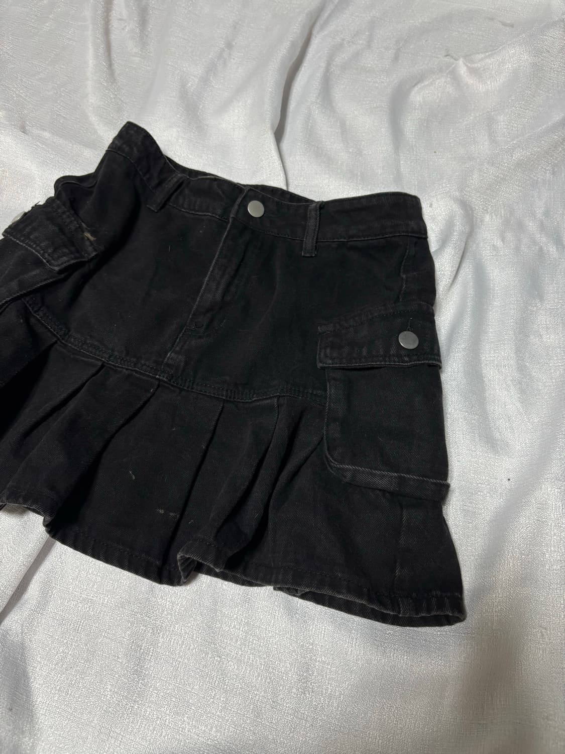 “Unknown” Y2K Black Cargo Pocket Skirts 상품이미지2