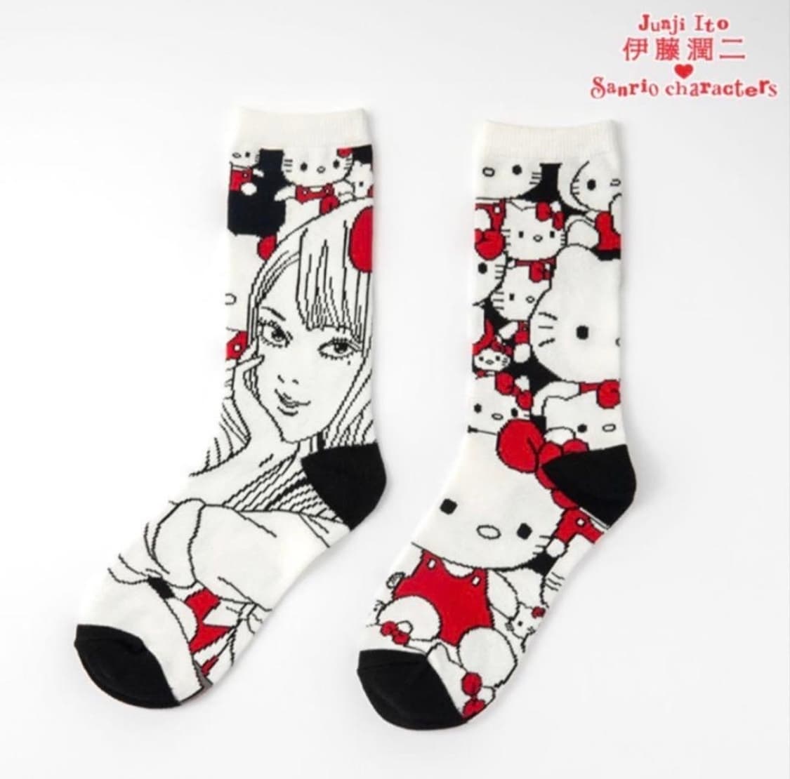 이토 준지x산리오 키티 양말 상품이미지1
