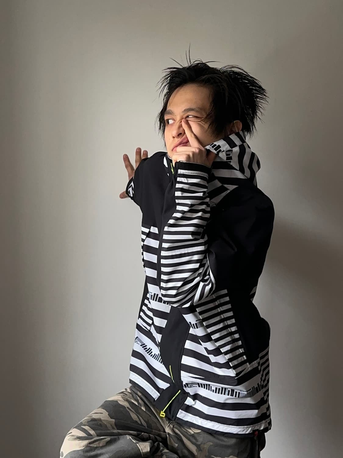 New Balance Golf 이레귤러 스트라이프 윈드 브레이커 상품이미지6